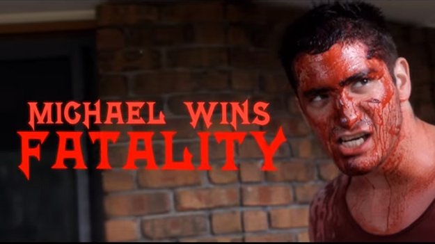 Achtung, NSFW! So brutal sehen die Fatalities aus Mortal Kombat in echt aus!