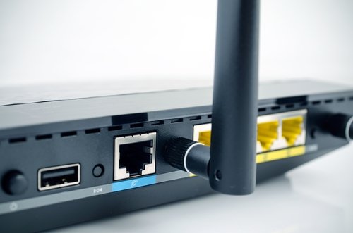 WPS-Taste bei Fritz.Box, Speedport und Co.: Wo findet man sie, wofür benötigt man sie?