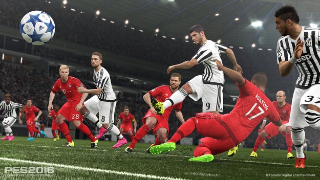 PES 2016 mit Bundesliga spielen: so bekommt man die Teams, Wappen, Spieler und Trikots