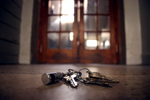 Schlüssel verloren: was tun, wer muss zahlen?