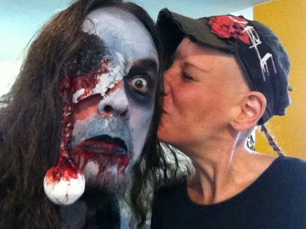 Zombie schminken: Horror ohne horrende Kosten - Kostüm-Tipps & Top-Tutorials