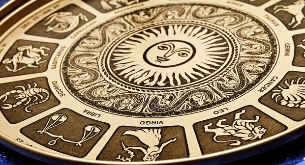 Horoskop online abrufen: Heute ist dein Glückstag!