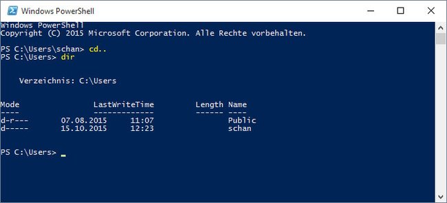 Windows 10: Die Powershell hat einen blauen Hintergrund und kann auch komplexe Befehle ausführen.