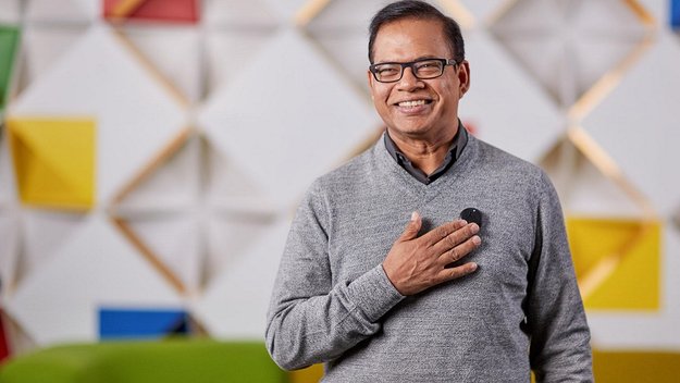 Google bastelte an Anstecknadel-Kommunikator im Star Trek-Stil