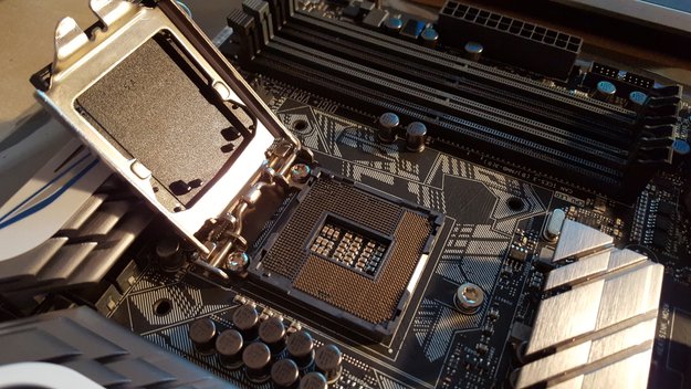 CPU-Sockel von Intel & AMD: 1151, 2011-3, FM2+, AM3+ im Überblick