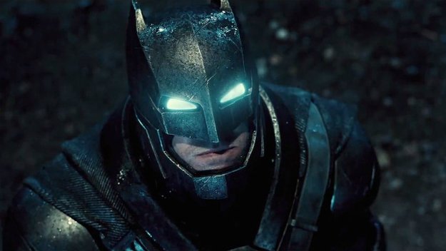 Neues Rating für Batman V Superman: Wandelt Batman auf Deadpools Spuren?