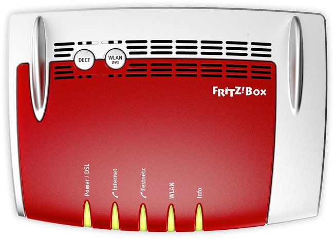 Über die WLAN-Taste könnt ihr das Funknetz an der Fritzbox ein- und ausschalten.