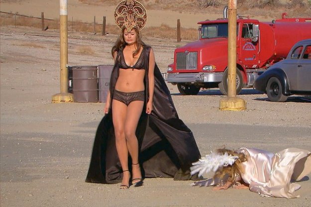 GNTM 2016 Folge 3: Team Michael verliert gleich 2 Mädchen!