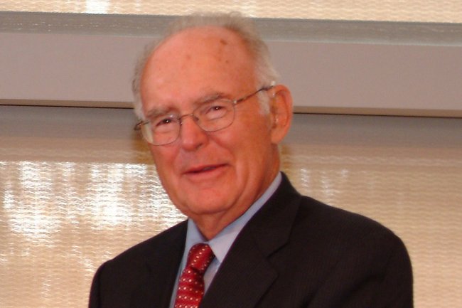 Gordon E. Moore beschrieb das Mooresche Gesetz und gründete 1968 den Chip-Hersteller Intel.
