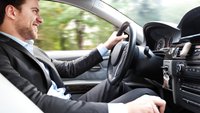 Auto abmelden: Tipps zu Kennzeichen, Kosten und Kfz-Versicherung