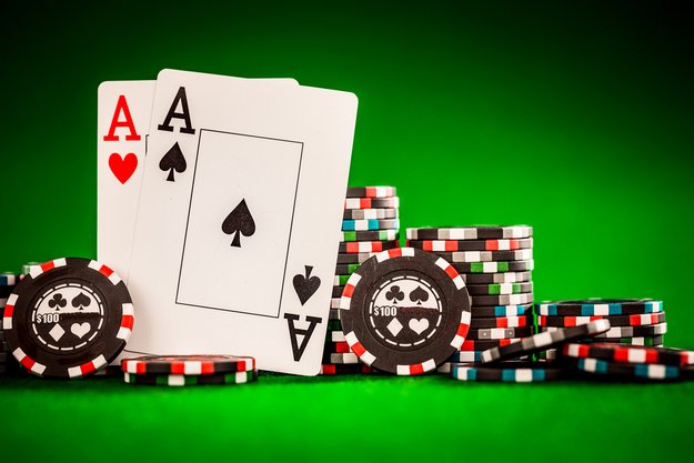 Poker Regeln: Farbe, Poker-Hands und Varianten