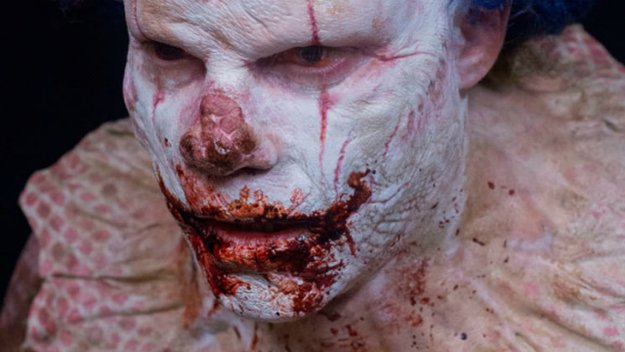 Vom Clown besessen: Heftiger Trailer & fieser Clip lehren euch das Fürchten!
