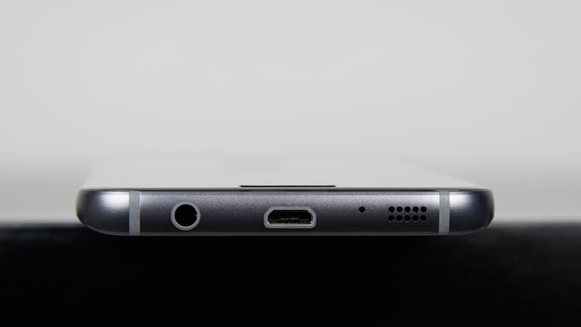 Samsung-Galaxy-S7-Unterseite-Kopfhoerer-Klinke-Buchse-micro-USB-