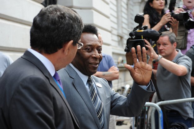 Wegen Doppelgänger: Fußball-Legende Pelé verklagt Samsung auf 30 Millionen US-Dollar