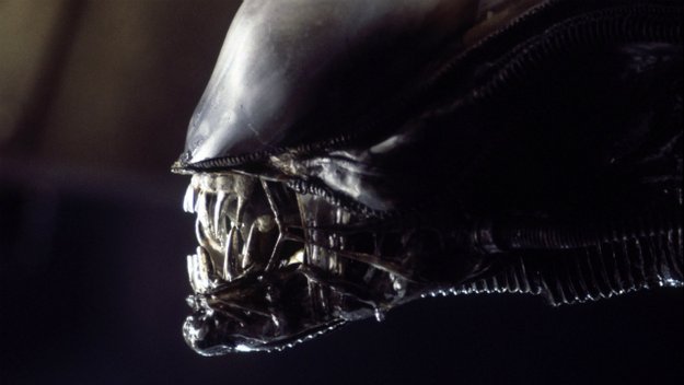 Gruselig: Seht hier den neuen König der Aliens! (Video)