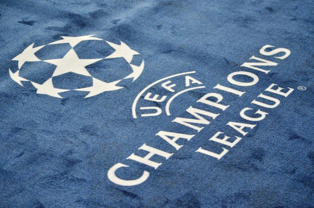 Champions League-Logo: Was bedeuten die 8 Sterne?