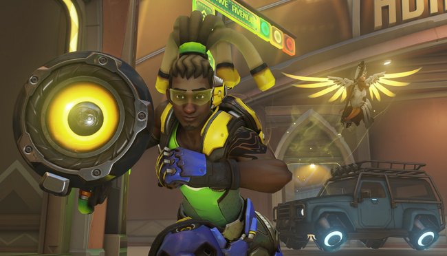 Lúcio ist ein DJ und beweist seine Support-Fähigkeiten auf dem Kampffeld mit Musik.