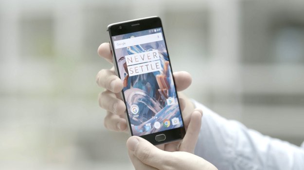 OnePlus 3: Softwareupdate verbessert RAM-Management und Farbdarstellung des Displays