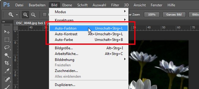 Photoshop: Die Auto-Korrekturen können einen schnellen Weißabgleich machen.