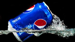Crystal Pepsi kommt zurück! Klarer als jemals & ihr könnt sie kaufen!