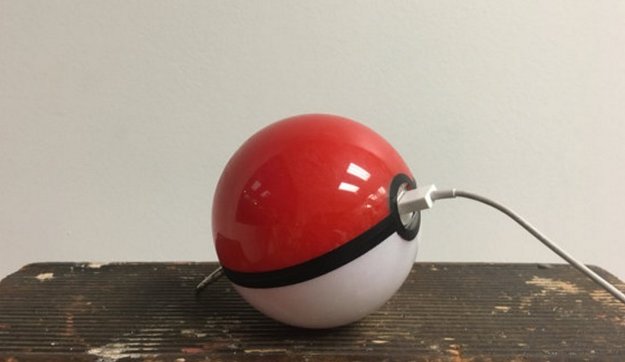 Pokémon GO: Pokéball-Akku mit 5.300 mAh für längeren Spielspaß