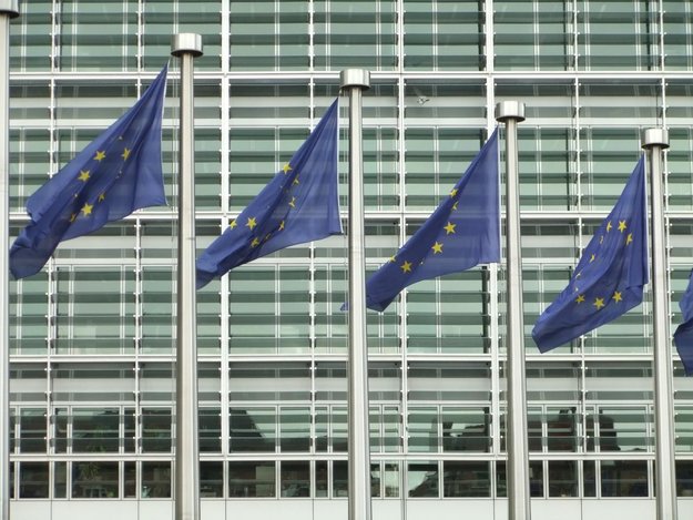 Stärkere Regulierung: EU-Kommission knöpft sich WhatsApp, Skype und Co. vor