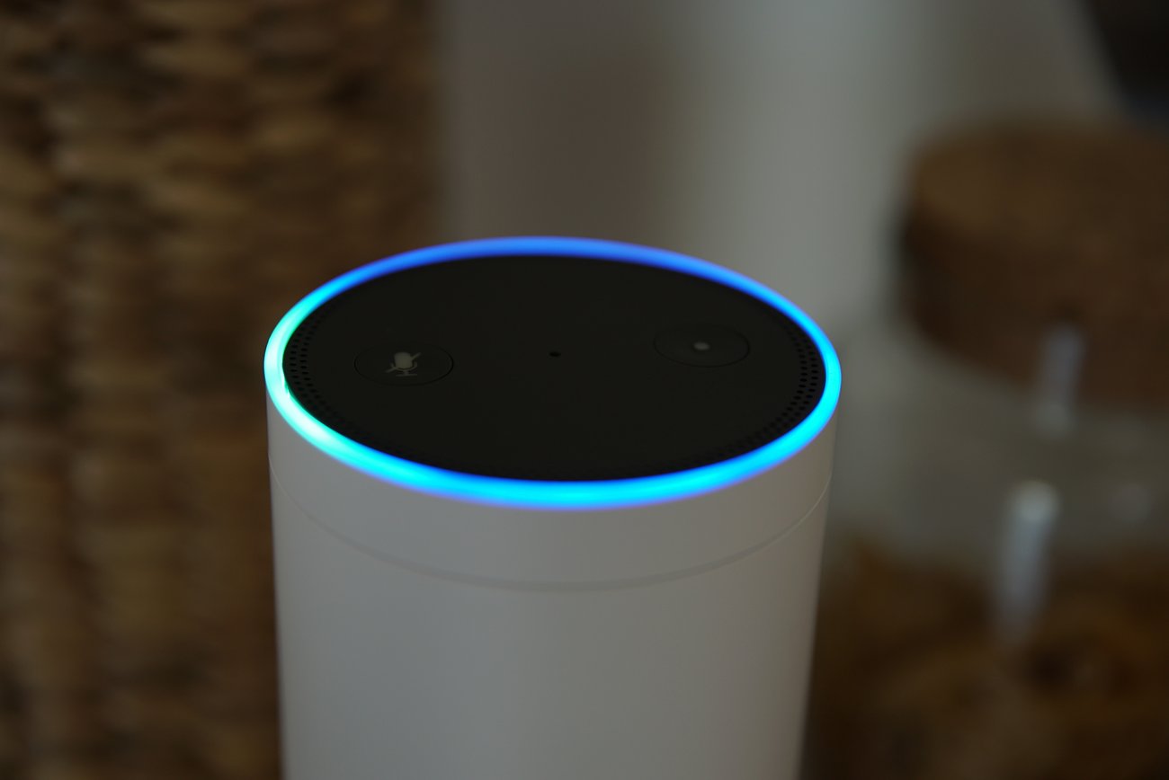 Alexa Leuchtet Rot Und Kann Mich Nicht Verstehen Alexa leuchtet oder blinkt rot & reagiert nicht: Was tun?