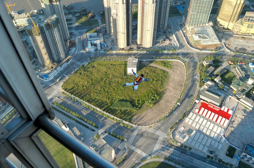 BASE Jump in Shanghai