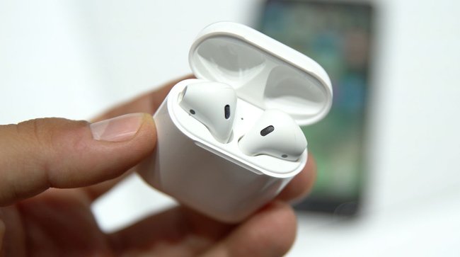 Apple AirPods