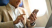 Flugmodus im Flugzeug: Warum sollte man ihn am Handy einschalten?