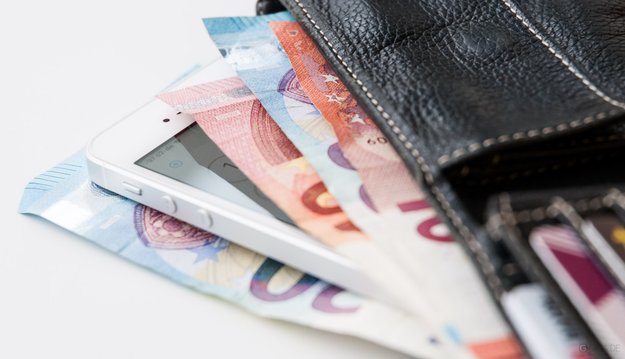 Handyvertrag abschließen ohne Reue: Wir erklären, worauf du achten musst