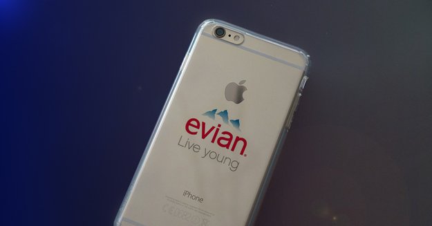 Selbstgebaut: Smartphone-Hüllen mit Evian-Logo sind der neue Trend