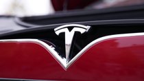 Rätsel um Tesla-Logo: Das steckt wirklich hinter dem „T“-Symbol