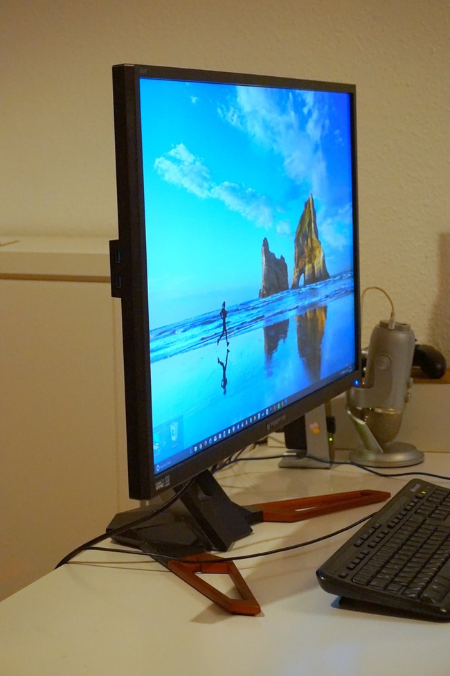 Der Acer Predator XB321HK bietet auch bei steilen Betrachtungswinkeln ein  solides Bild