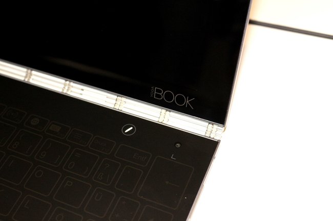Lenovo-Yoga-Book-Test-stylus-modus-q_giga