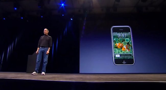 steve-jobs-iphone-praesentation