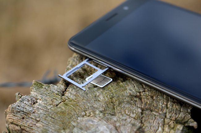 Honor-6X-Test-SIM-microsd-slot-q_giga