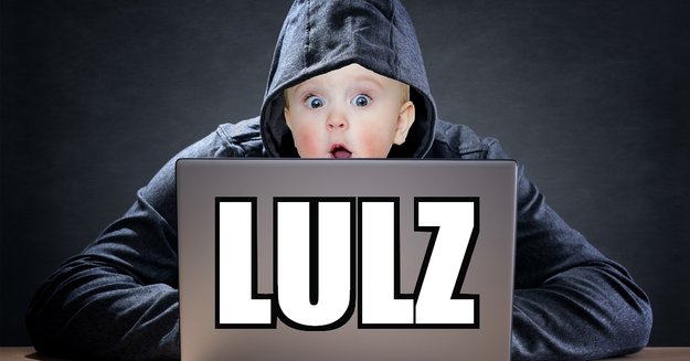 7 „eindeutige“ Beweise, dass dein Kind in Wahrheit ein ultrakrasser Hacker ist