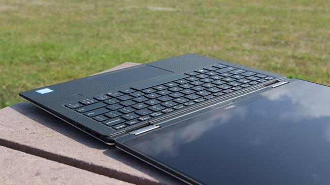 Dell XPS 13 2-in-1 lässt sich flach auf den Tisch legen