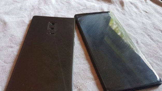 Samsung Galaxy Note 8: Dummy mit Dual-Kamera und Fingerabdruckscanner im Display aufgetaucht