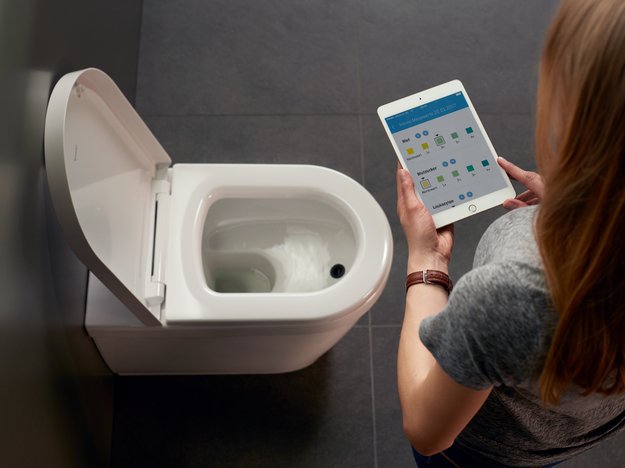 Dieses App-gesteuerte WC analysiert euren Urin