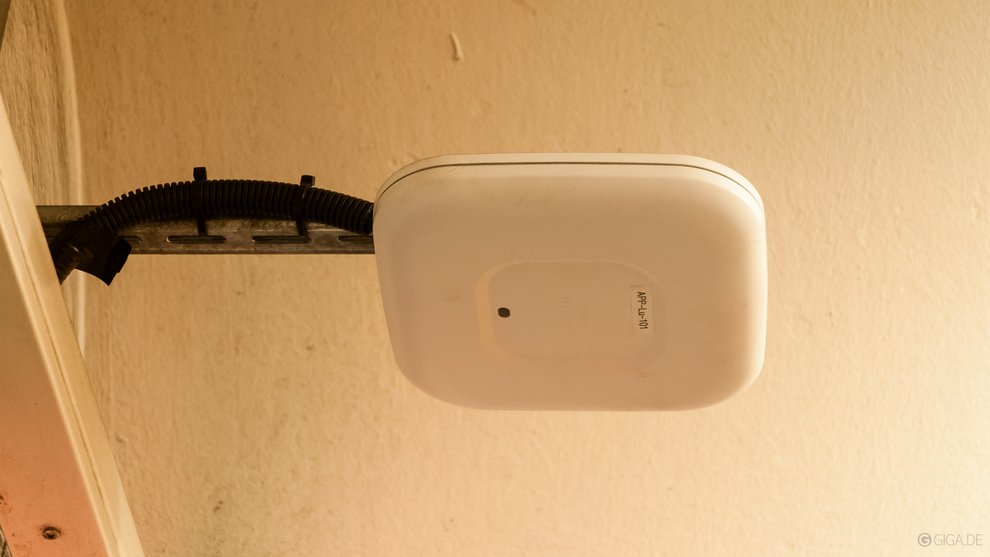 Wireless Access Point in einer Berliner U-Bahn-Station (Foto: S. Trepesch)