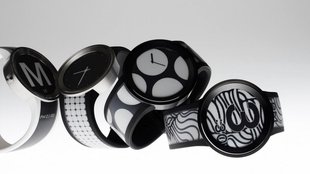 Sony: Wandlungsfähige E-Ink-Armbanduhr „FES Watch U“ geht in den Verkauf