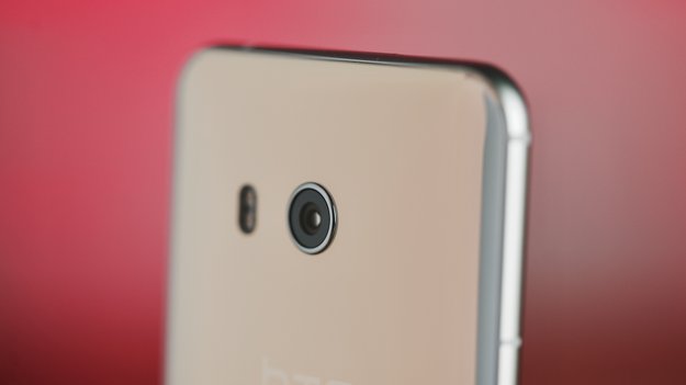 HTC U11 Life: Kleiner, schwächer, aber mit einem cleveren Trick vom großen Bruder