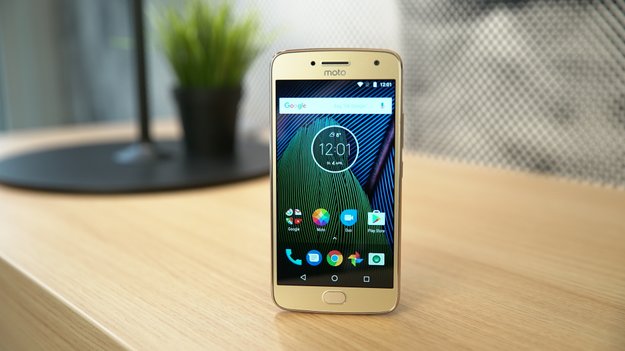 Aldi-Handy: Moto G5 ab heute für 89,99 Euro erhältlich – ein echtes Smartphone-Schnäppchen?