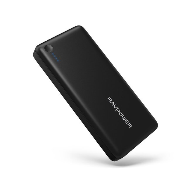 Die Powerbank von RAVpower hat sehr gute Bewertungen und ist mit 26.800 mAh ordentlich groß. Bildquelle: RAVpower