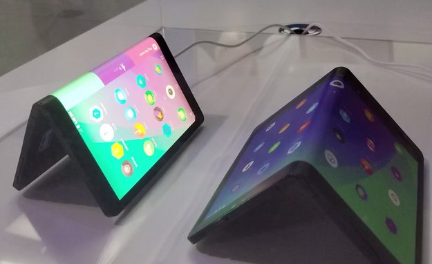 Lenovo zeigt spannenden Smartphone-Tablet-Hybriden mit faltbarem Display