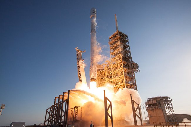 SpaceX,Weltraum,Rakete,Falcon9