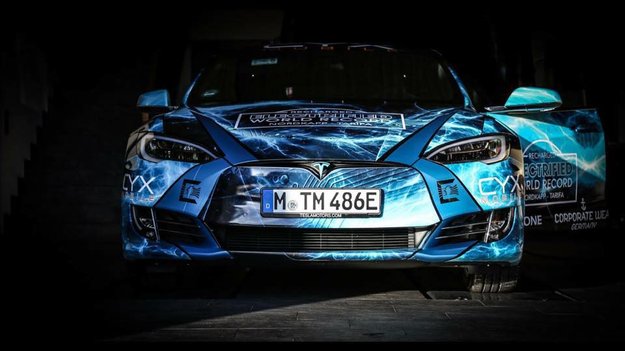 Tesla Model S Rekordversuch: Mit dem Ausdauer-Monster durch Europa