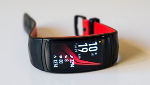 Samsung Gear Fit 2 Pro vorgestellt: Wasserfester Handgelenkschmeichler